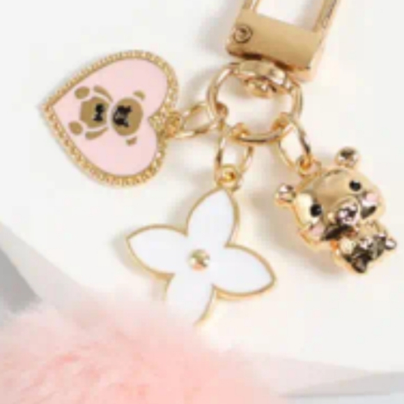 NWT Pink Fur Ball 💗 Charm - Picture 5 of 5